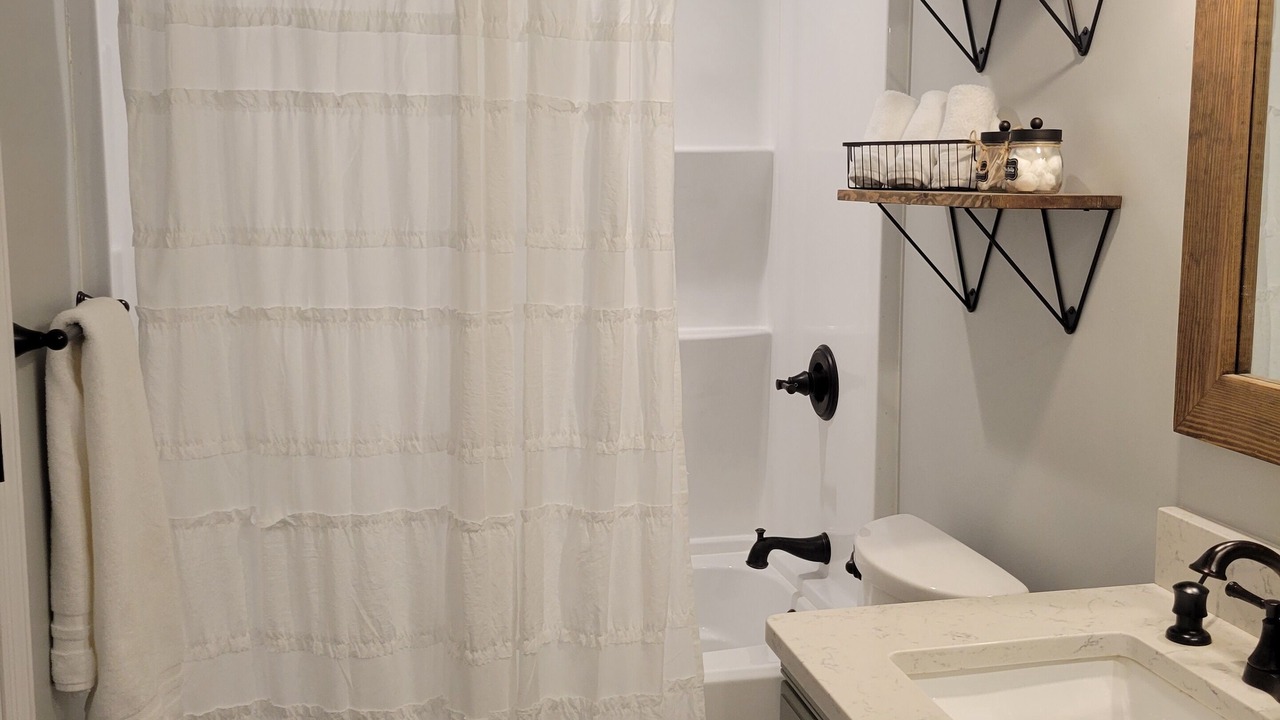 Photo of Bathroom in Port Royal
