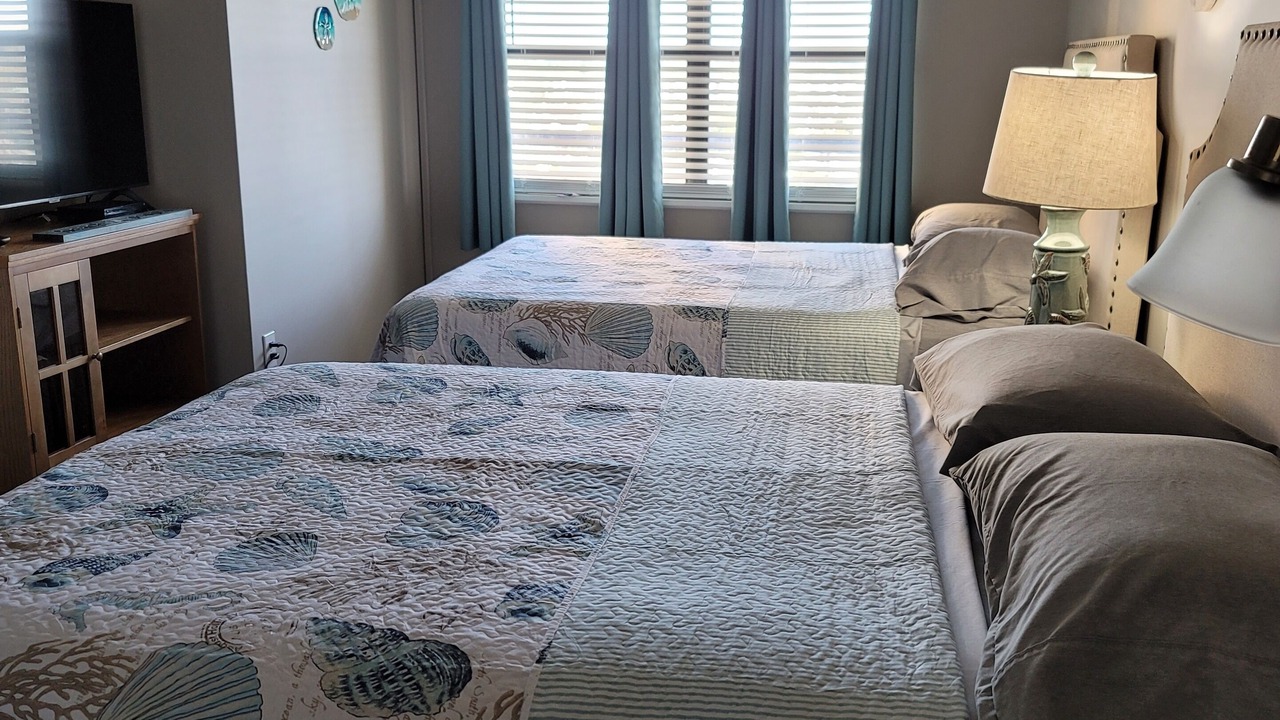 Photo of Bedroom in Cherry Grove Beach