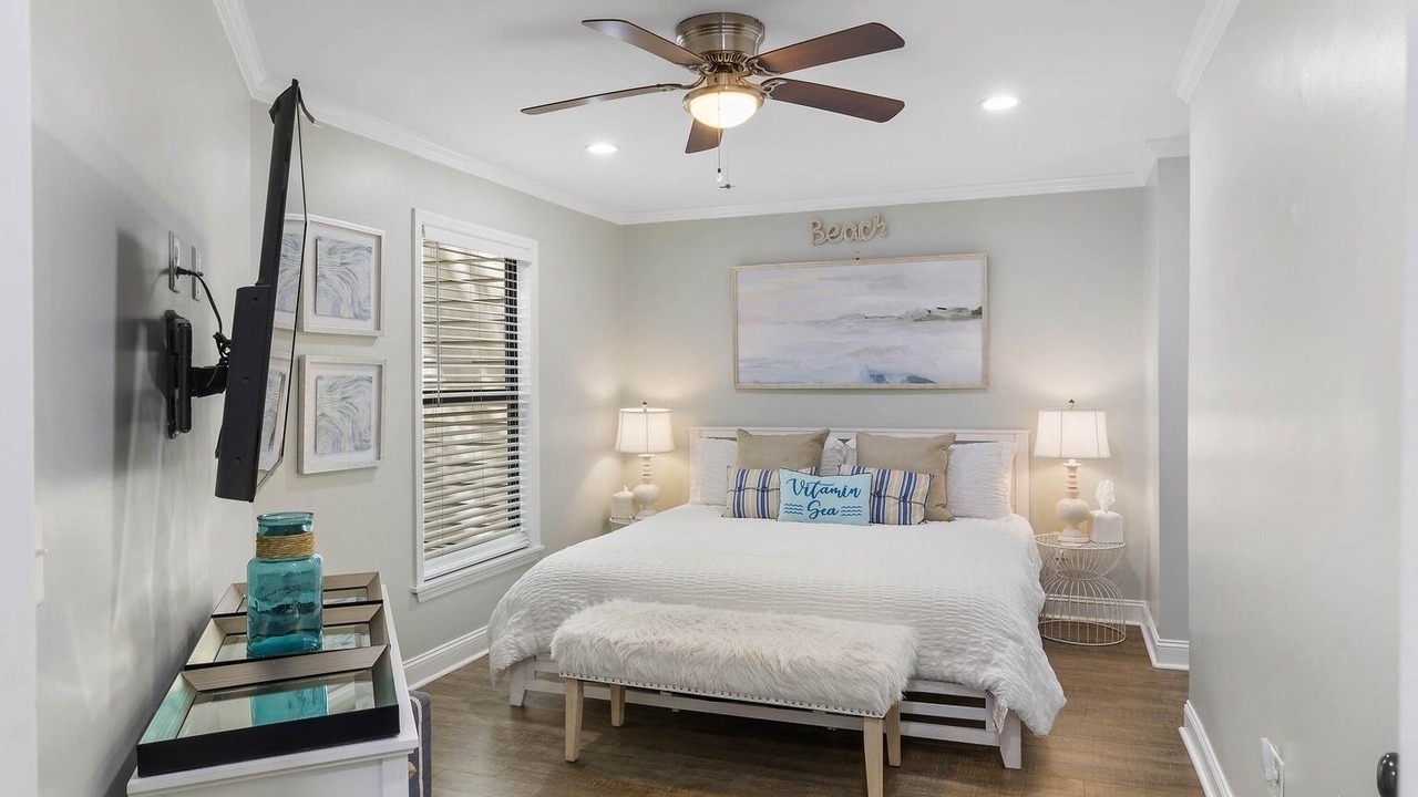 Photo of Bedroom in Tarpon Pond