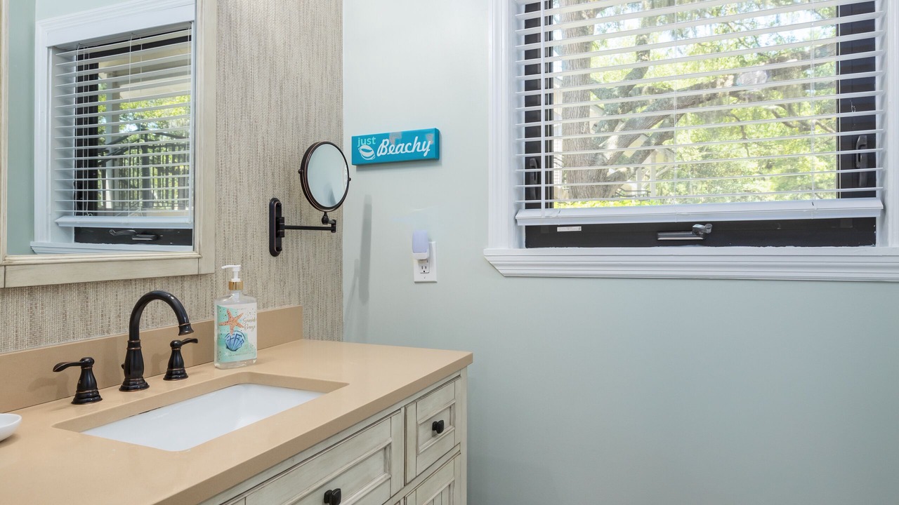 Photo of Bathroom in Tarpon Pond