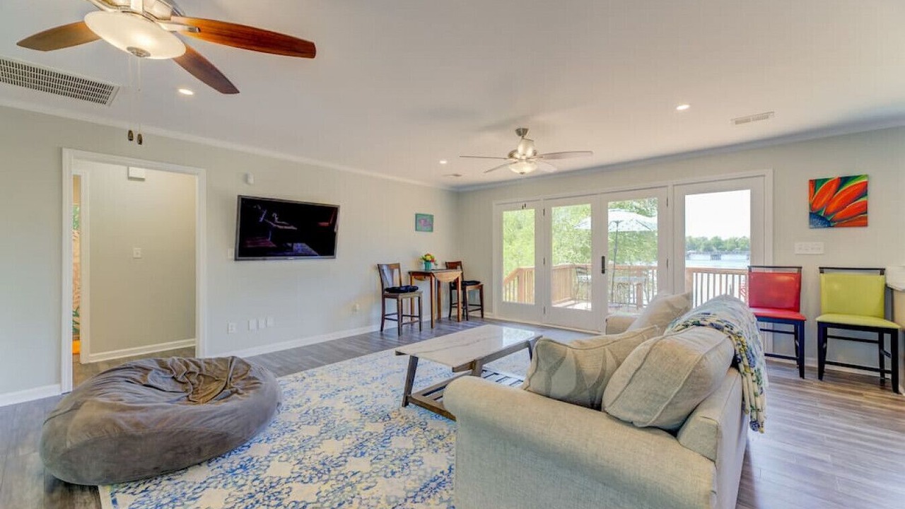 Photo of Livingroom in Chapin