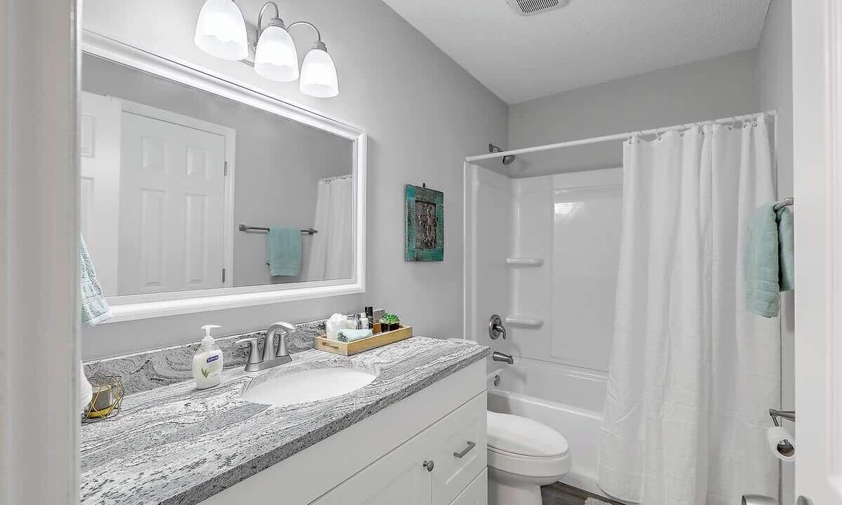 Photo of Bathroom in Summerville