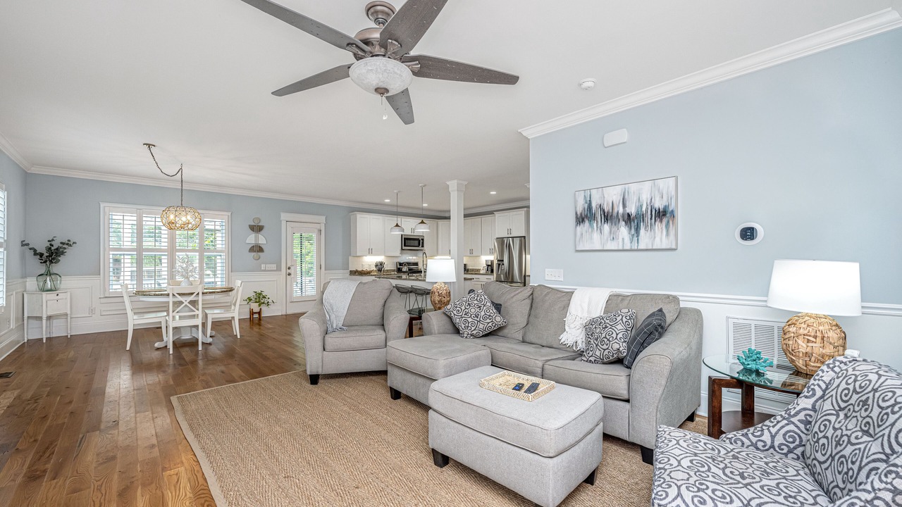 Photo of Livingroom in North Charleston