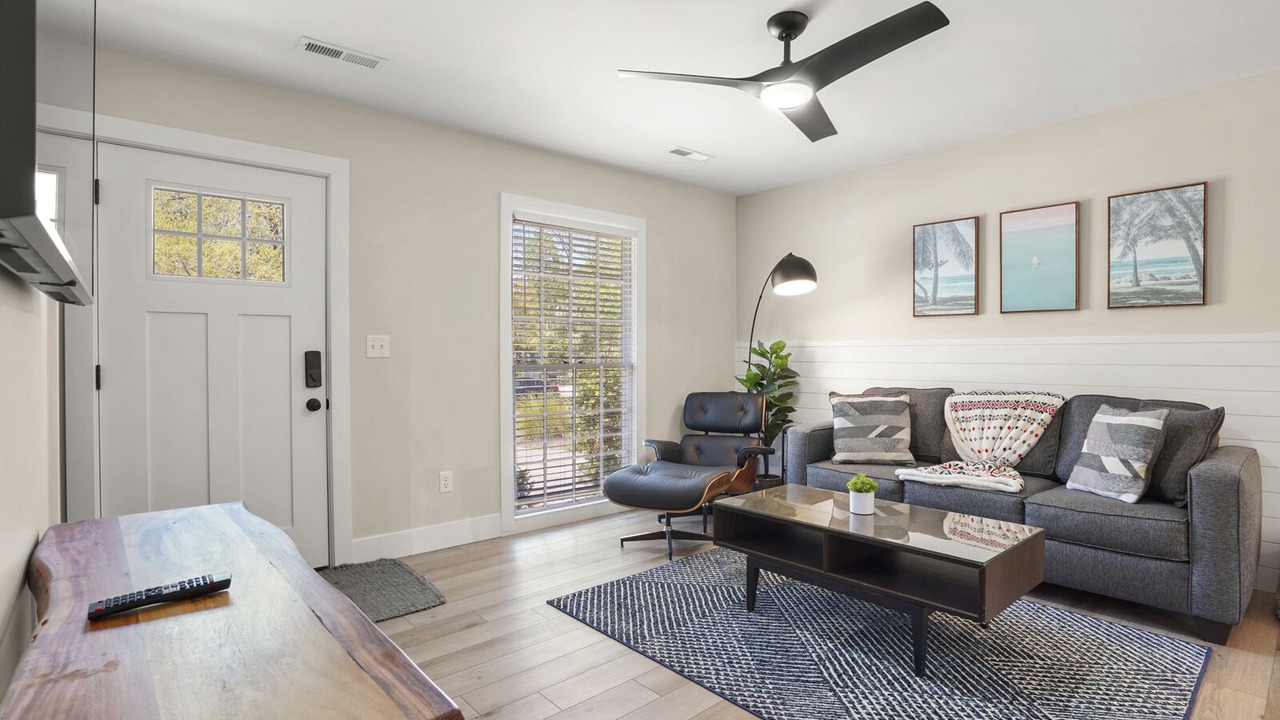 Photo of Livingroom in Mount Pleasant