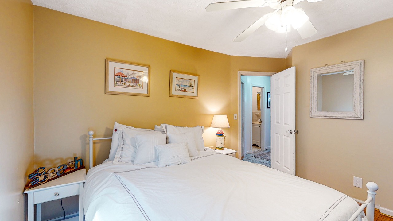 Photo of Bedroom in Atlantic Beach