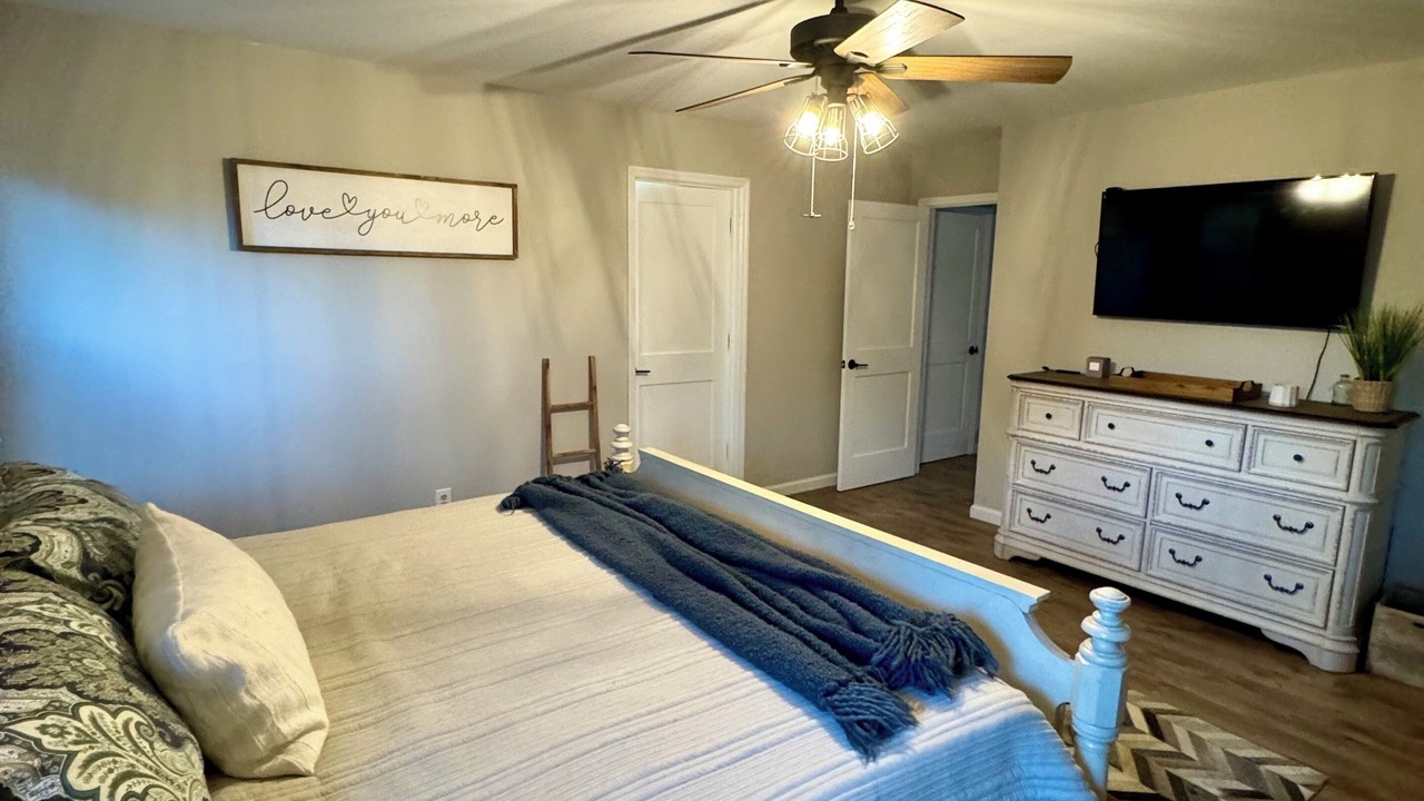 Photo of Bedroom in Moncks Corner