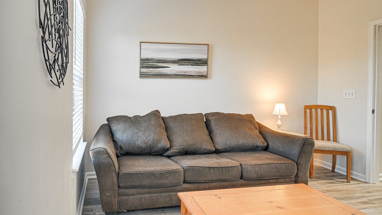 Photo of Livingroom in Red Hill