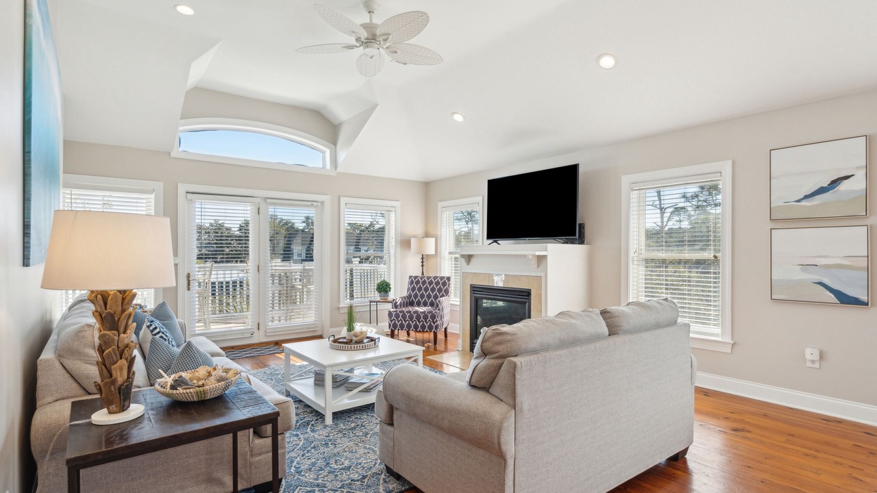 Photo of Livingroom in Sunset Point