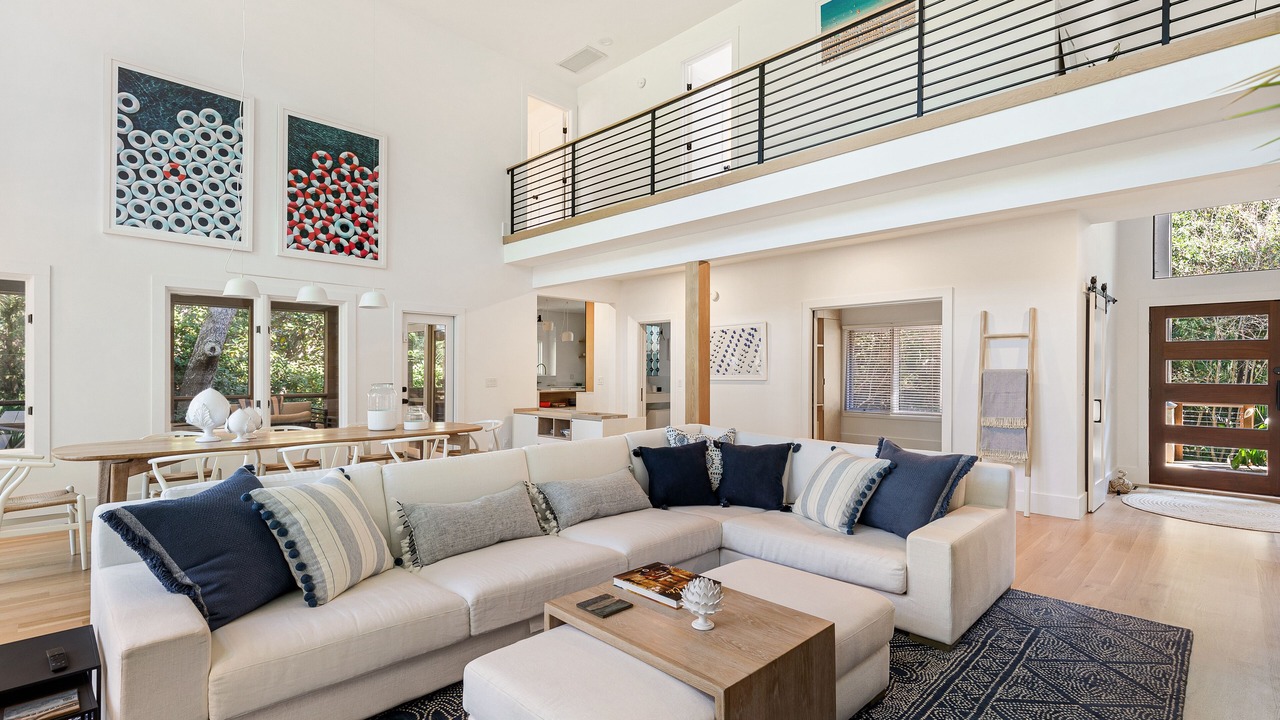 Photo of Livingroom in Vanderhorst Plantation