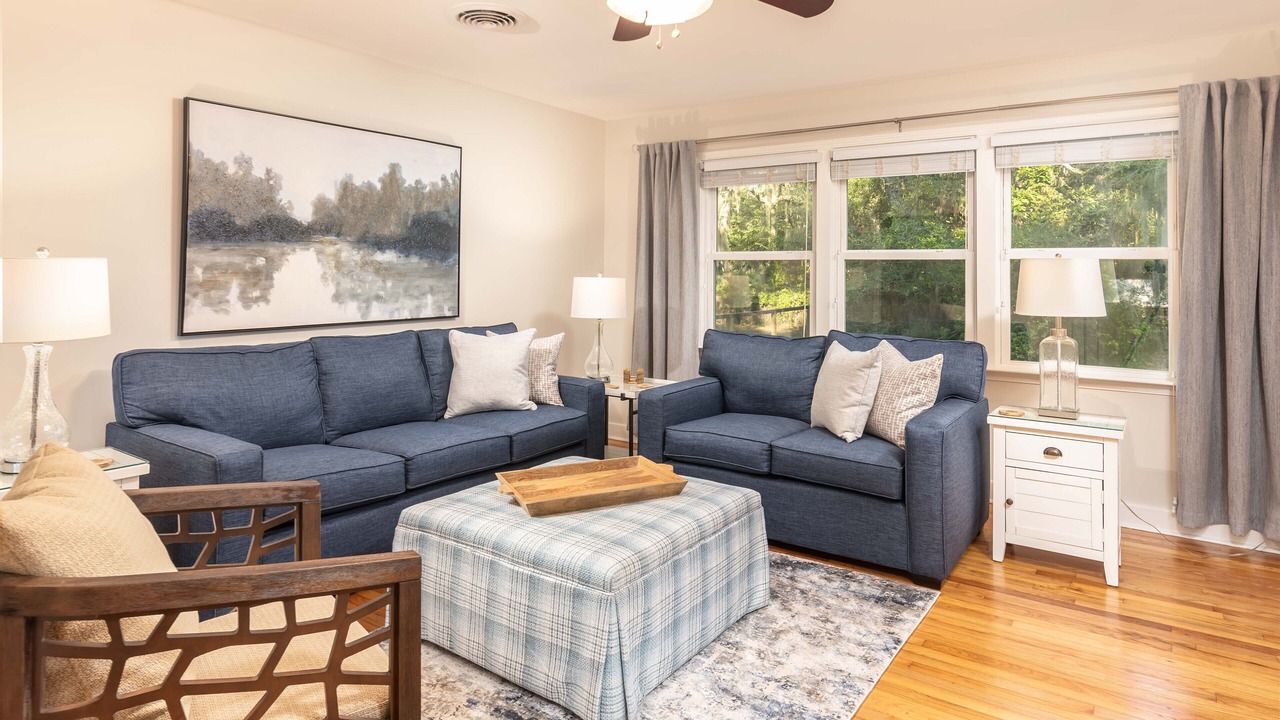 Photo of Livingroom in Pigeon Point