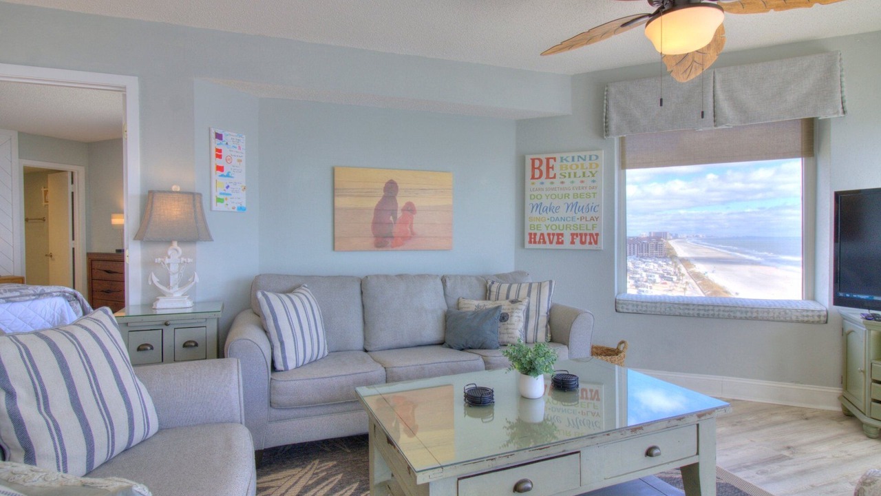 Photo of Livingroom in Arcadian Shores