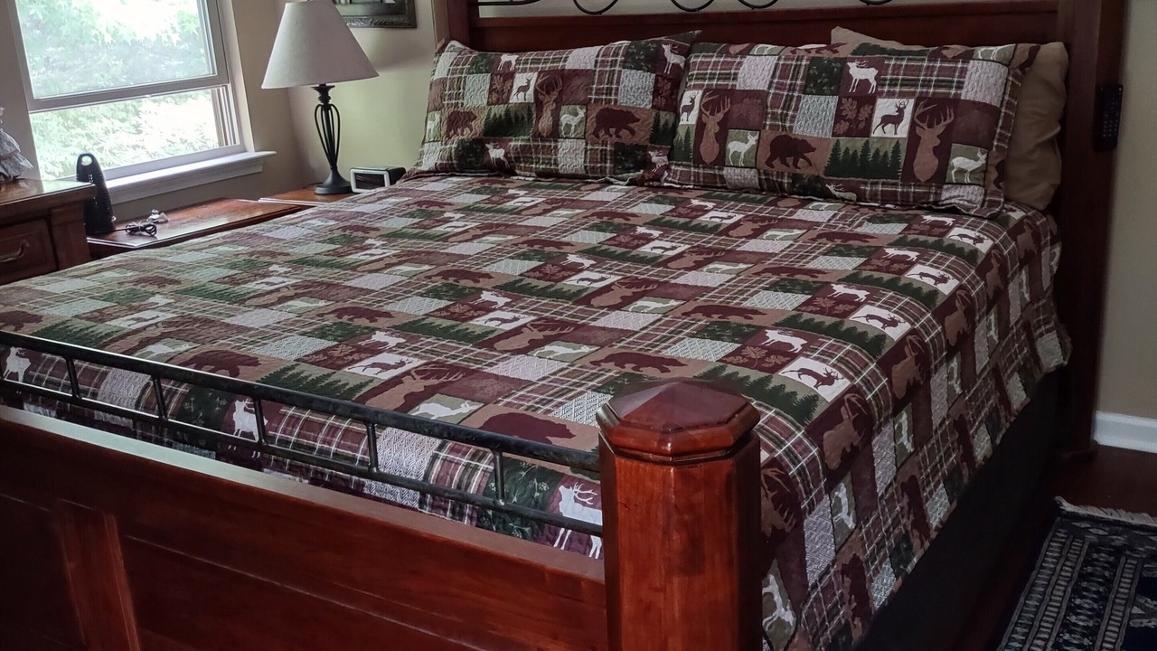 Photo of Bedroom in Appling