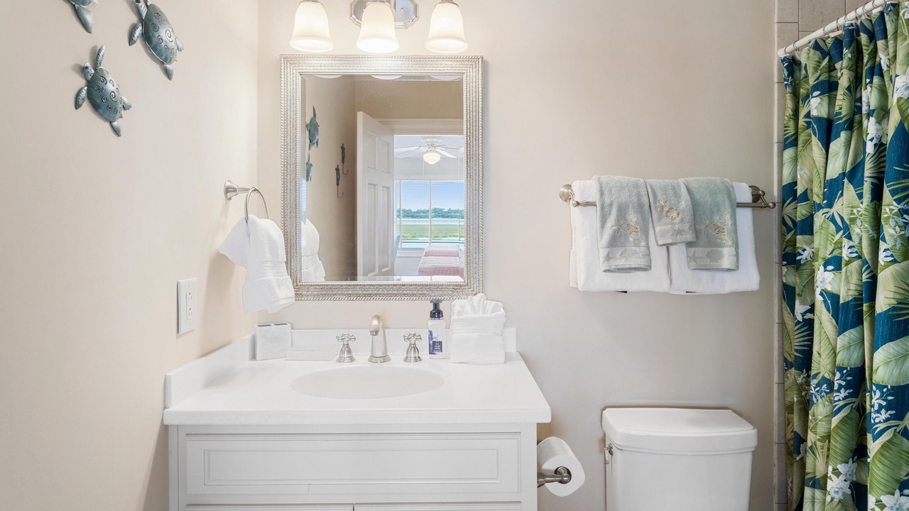 Photo of Bathroom in Bohicket Marina Village