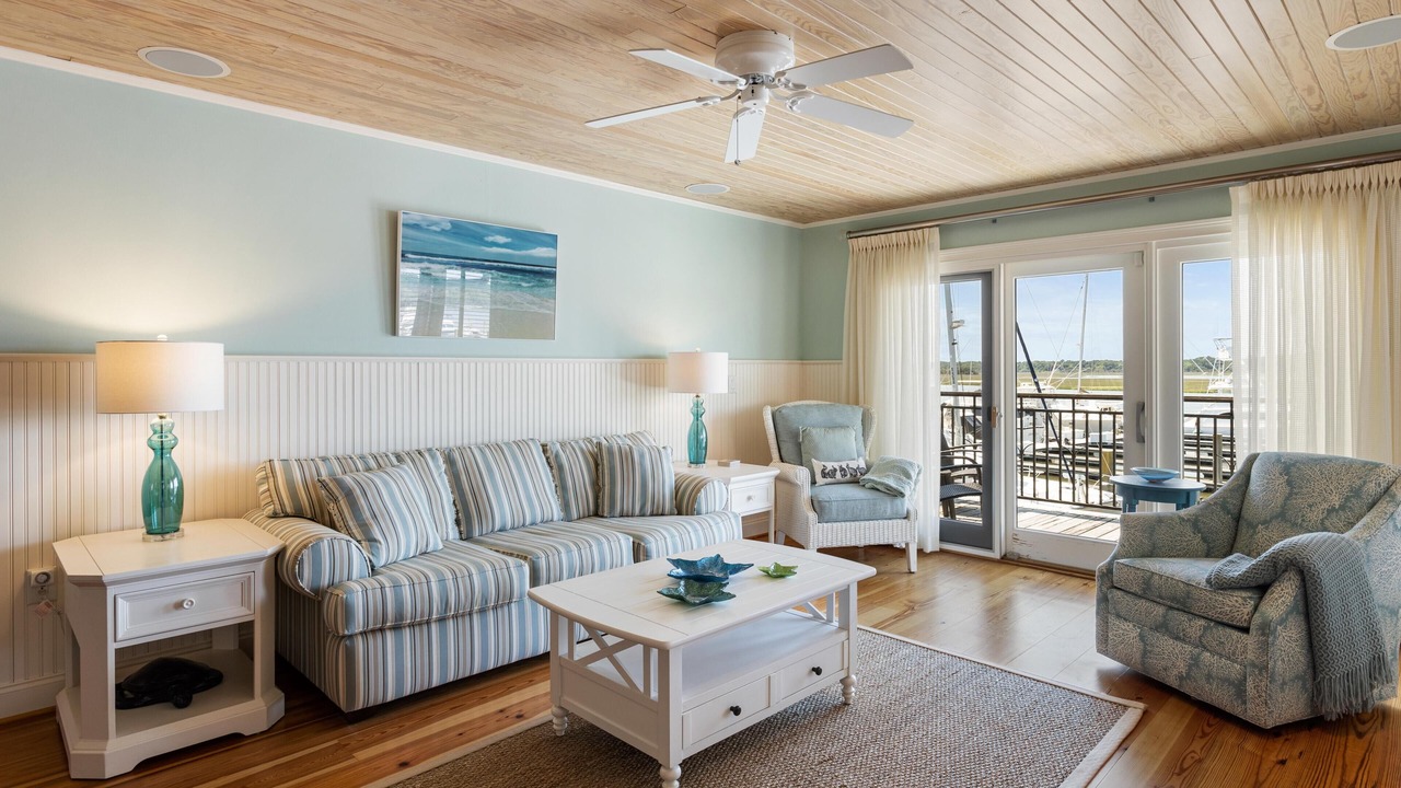 Photo of Livingroom in Bohicket Marina Village