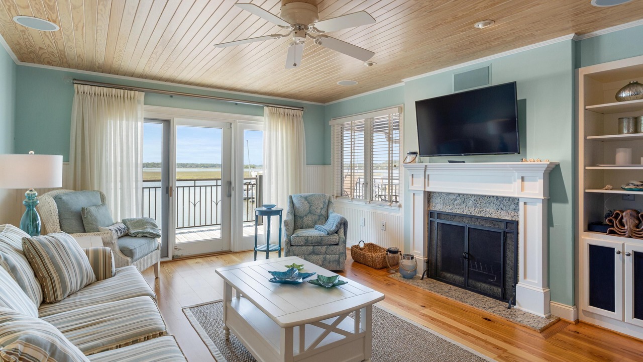 Photo of Livingroom in Bohicket Marina Village