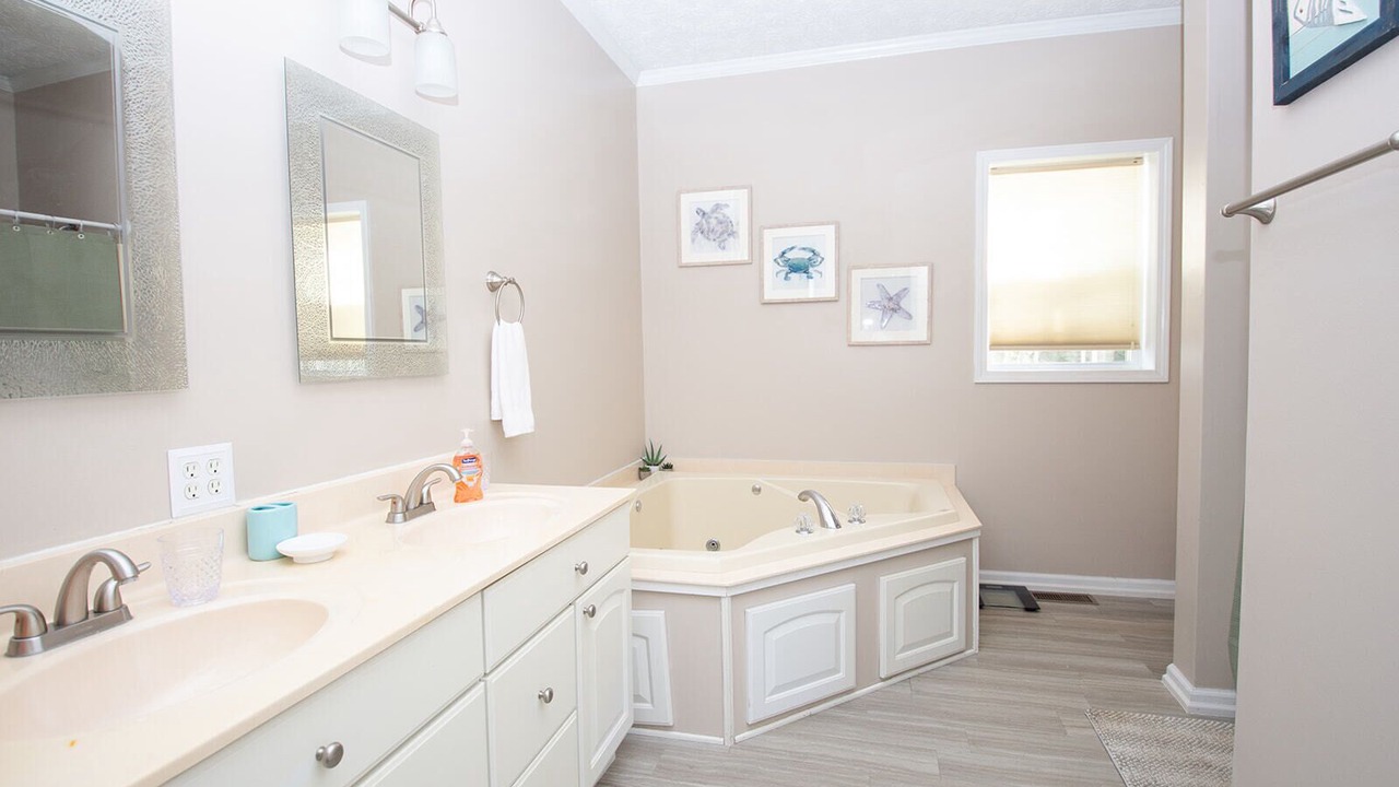 Photo of Bathroom in Beaufort