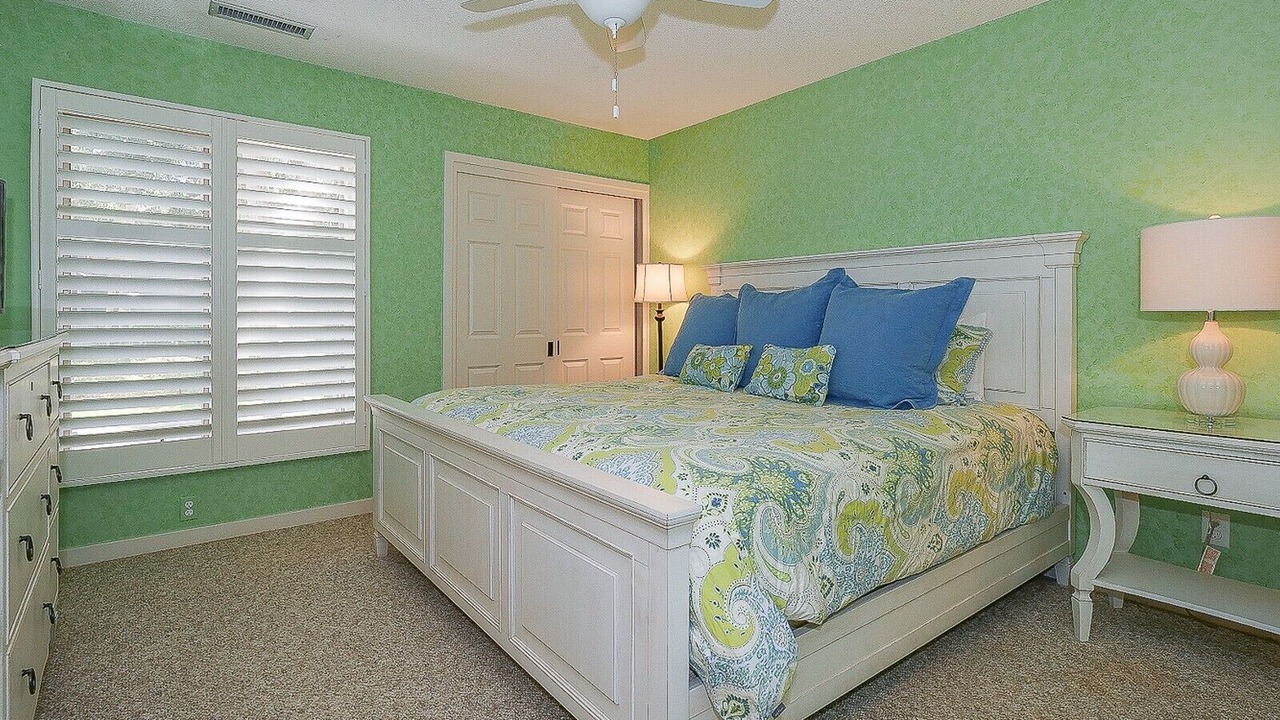 Photo of Bedroom in Beach Lagoon