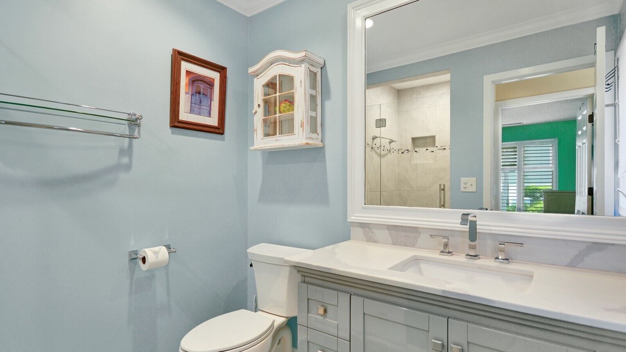 Photo of Bathroom in Beach Lagoon
