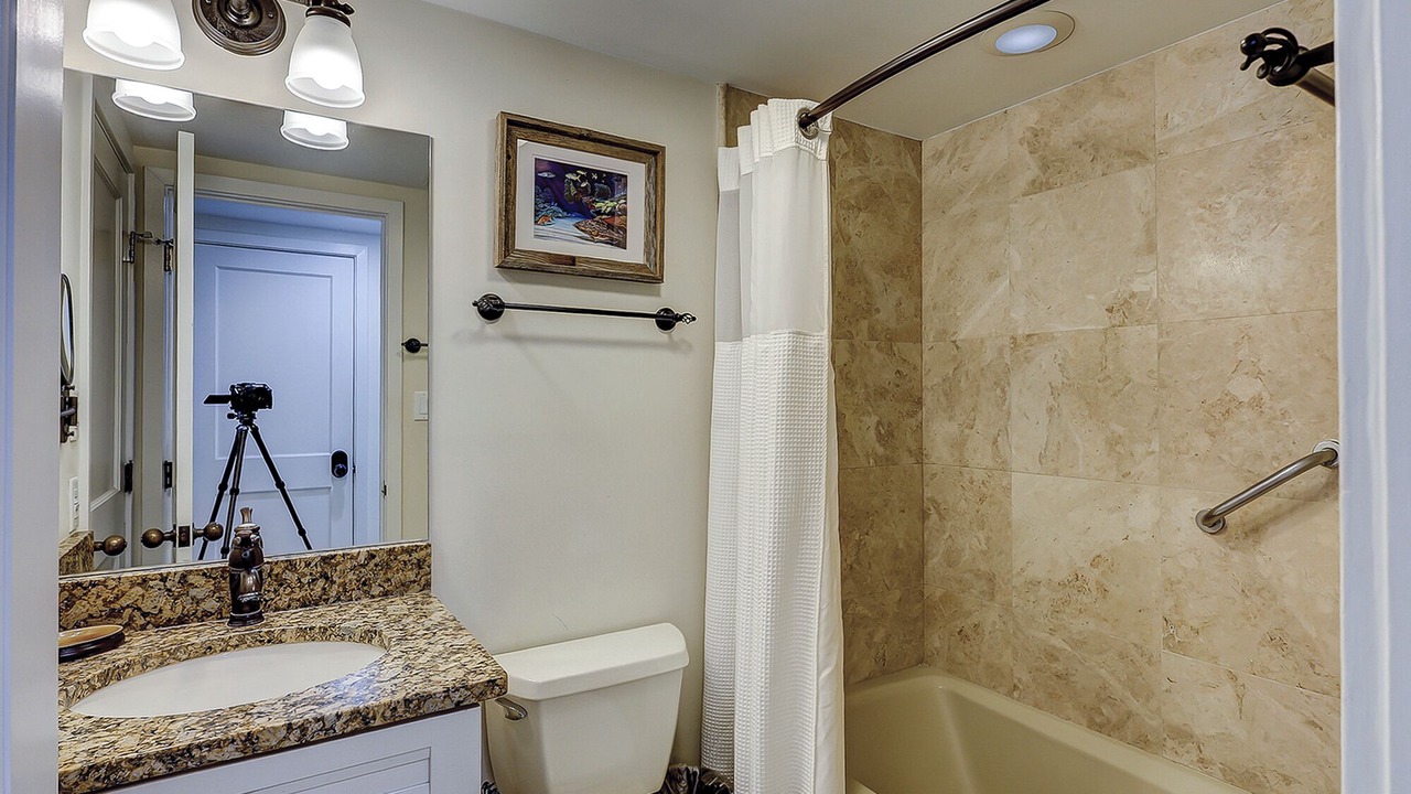 Photo of Bathroom in Shelter Cove