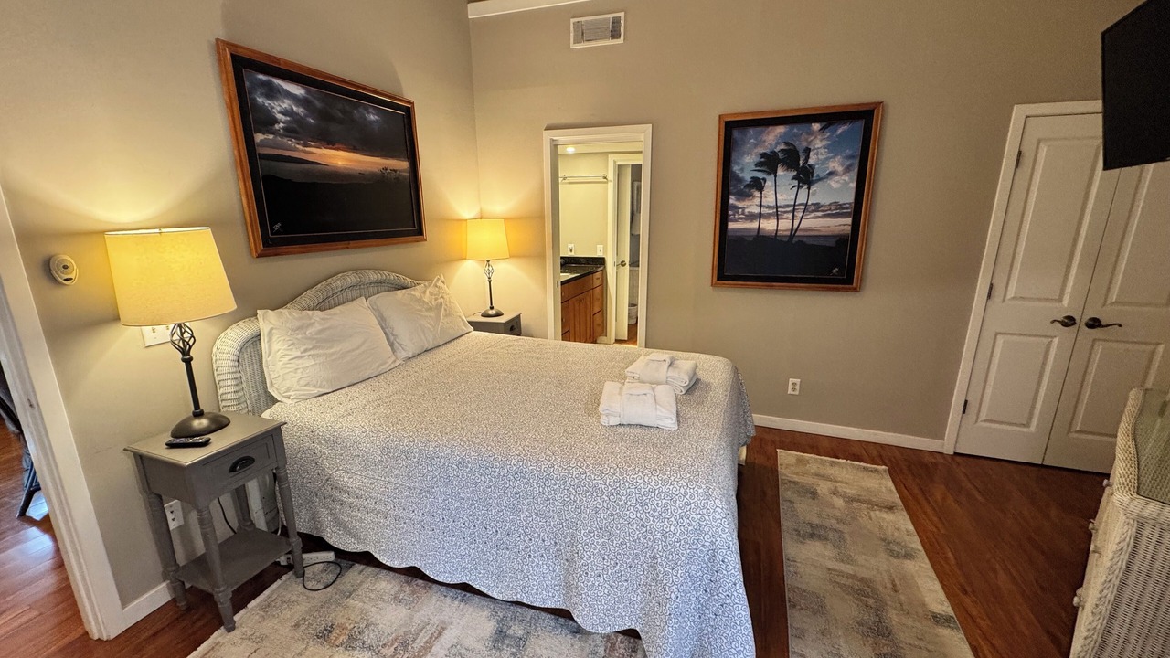 Photo of Bedroom in Night Heron