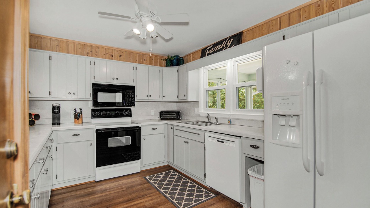 Photo of Kitchen in North Litchfield Beach
