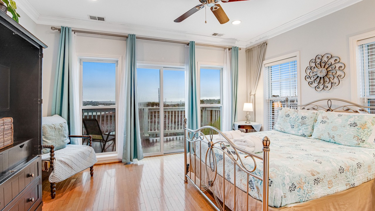 Photo of Bedroom in Waters Edge