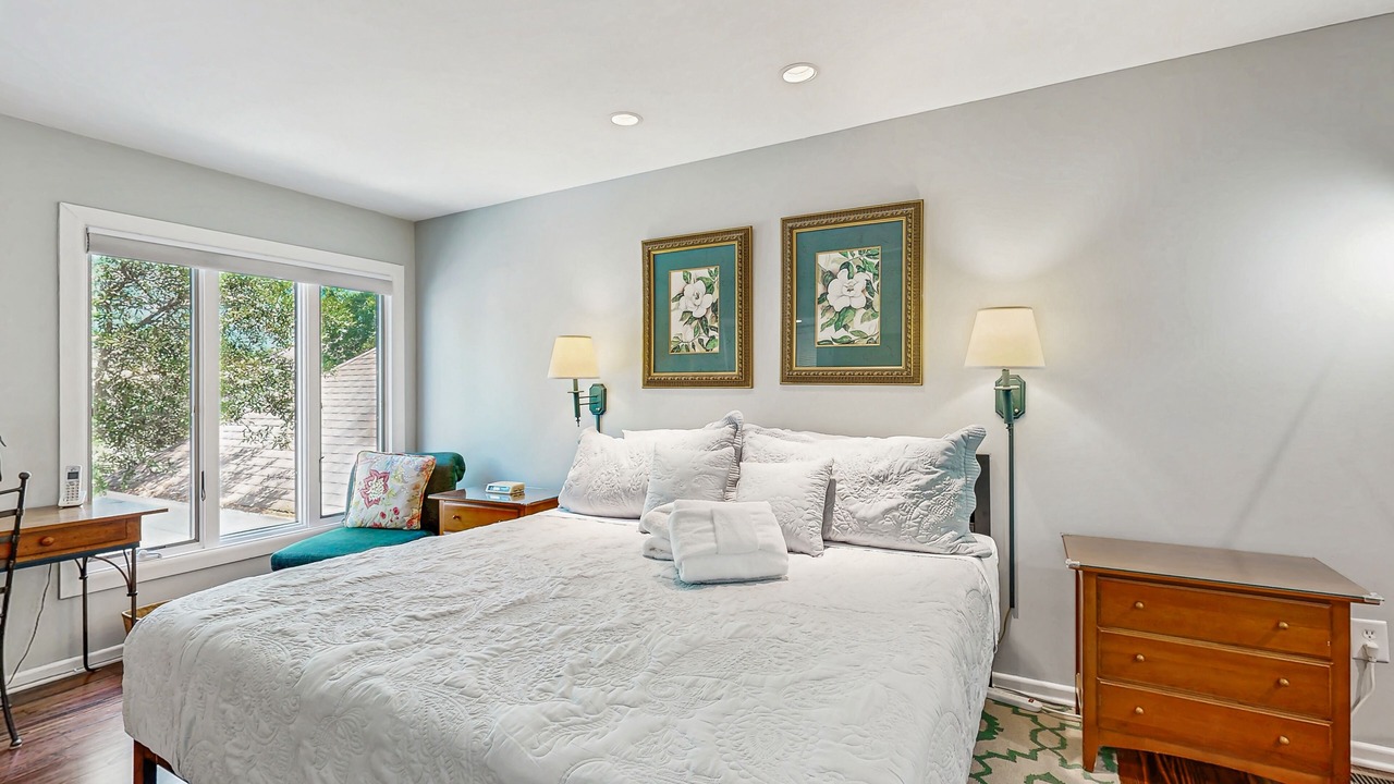 Photo of Bedroom in Spinnaker Beachhouses