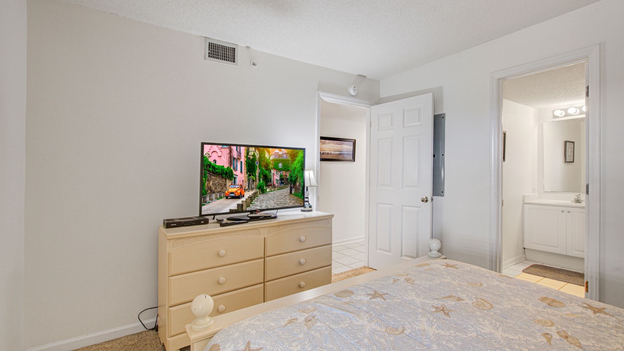 Photo of Bedroom in Folly Beach