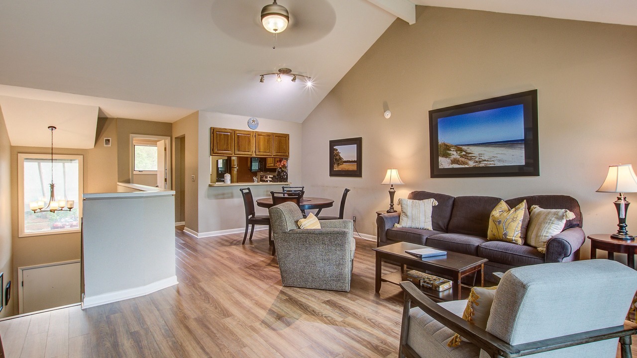 Photo of Livingroom in Seabrook Island