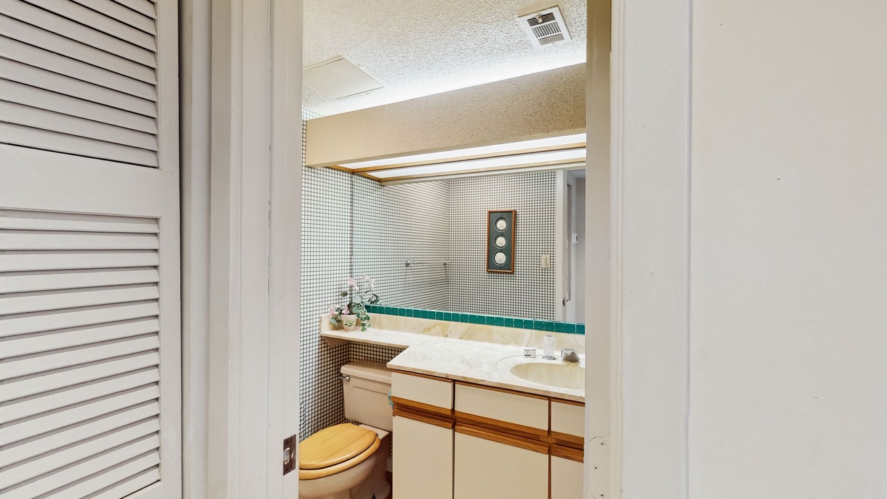 Photo of Bathroom in Shelter Cove