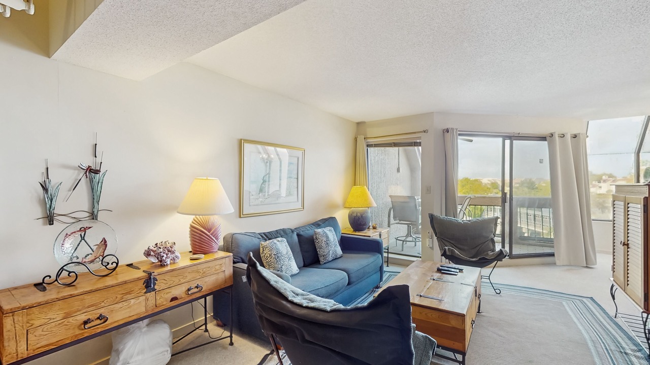 Photo of Livingroom in Shelter Cove