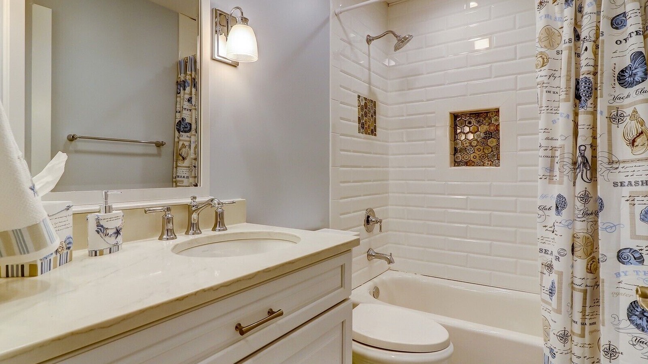 Photo of Bathroom in South Beach