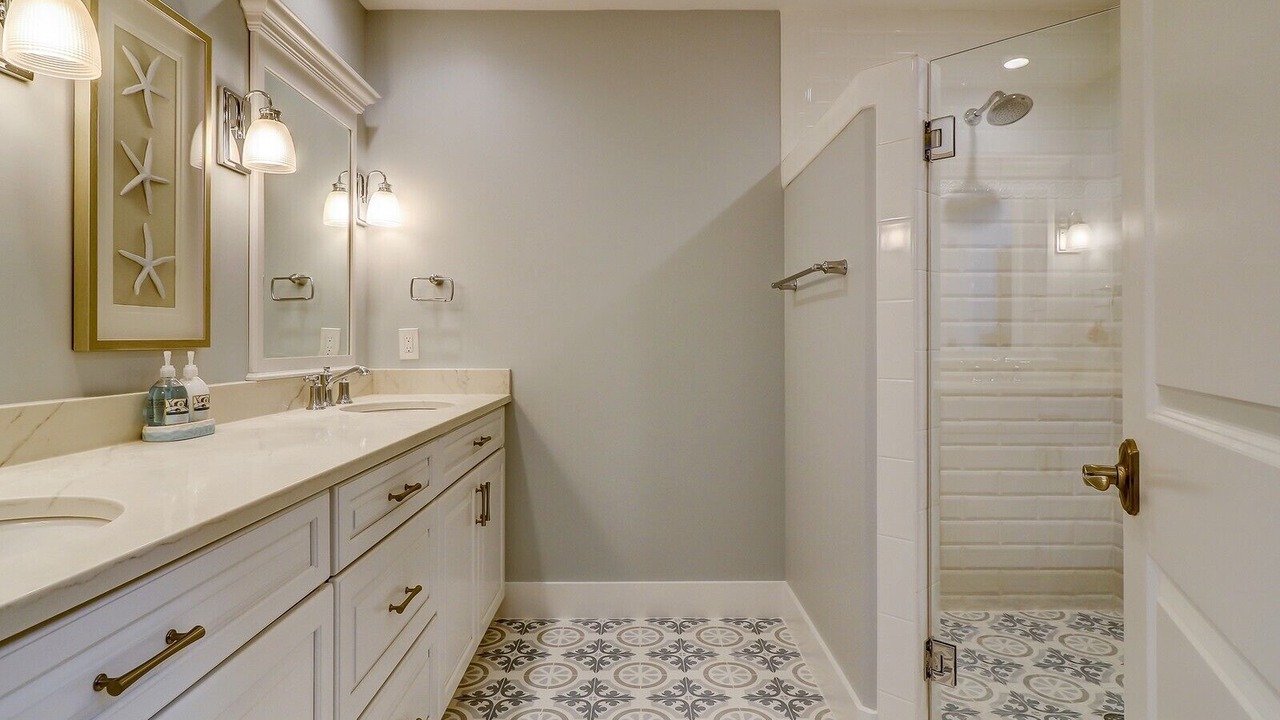 Photo of Bathroom in South Beach