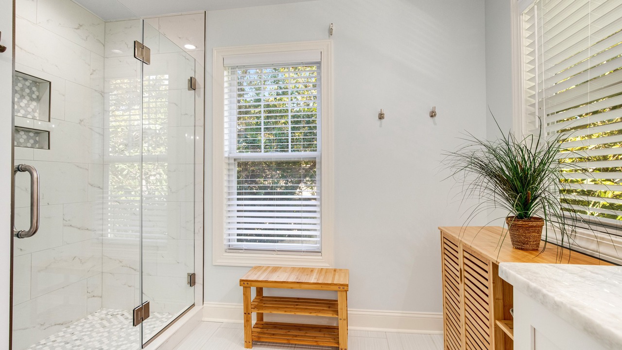 Photo of Bathroom in Sunset Point