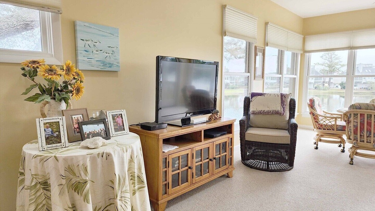 Photo of Livingroom in Litchfield by the Sea