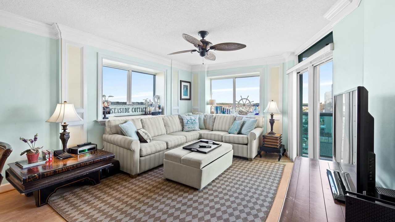 Photo of Livingroom in North Myrtle Beach