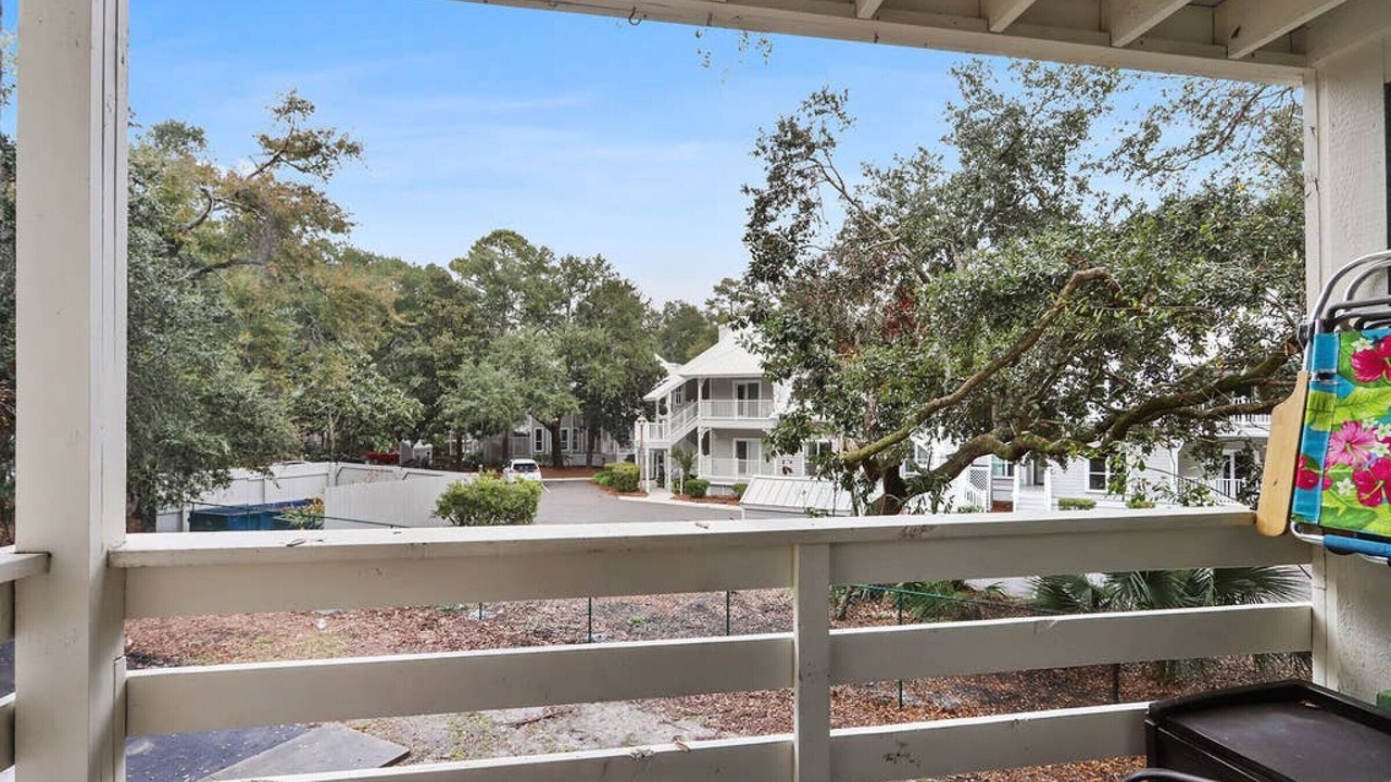 Photo of Patio Balcony in Folly Field