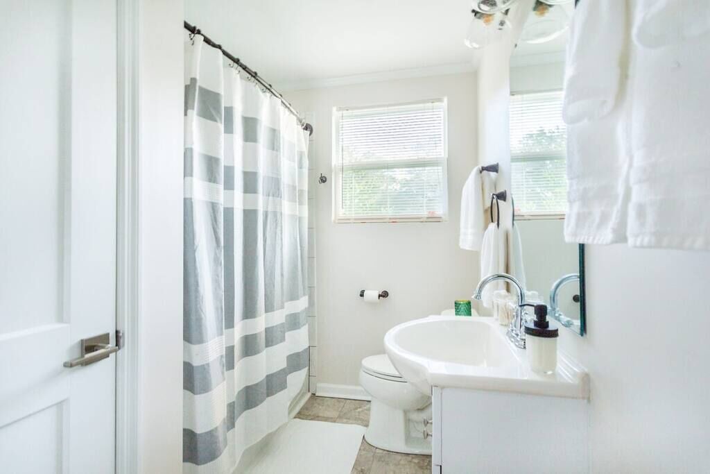 Photo of Bathroom in Riverland Terrace