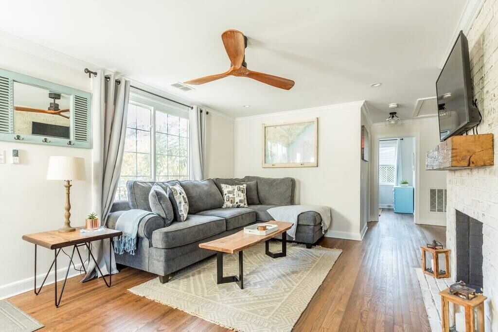 Photo of Livingroom in Riverland Terrace