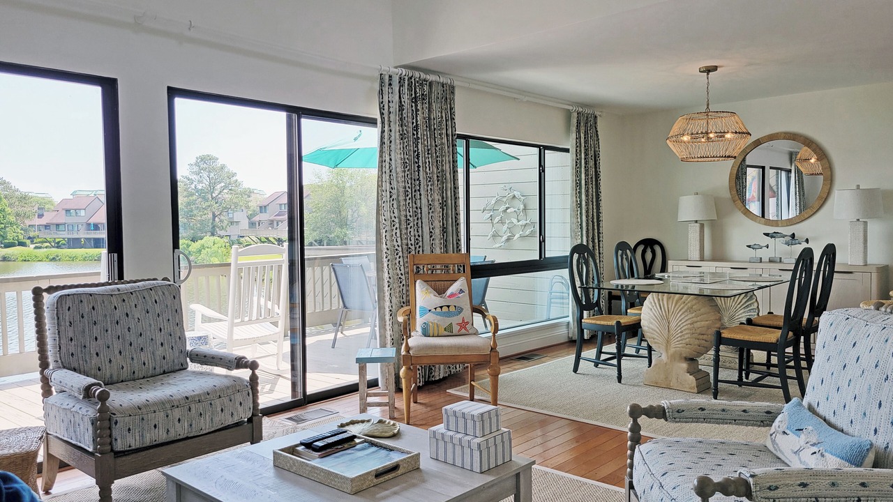 Photo of Livingroom in Litchfield by the Sea