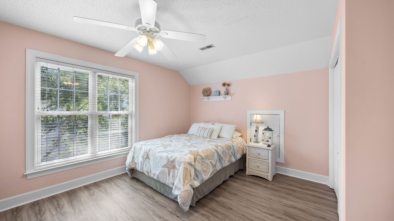 Photo of Bedroom in North Litchfield Beach