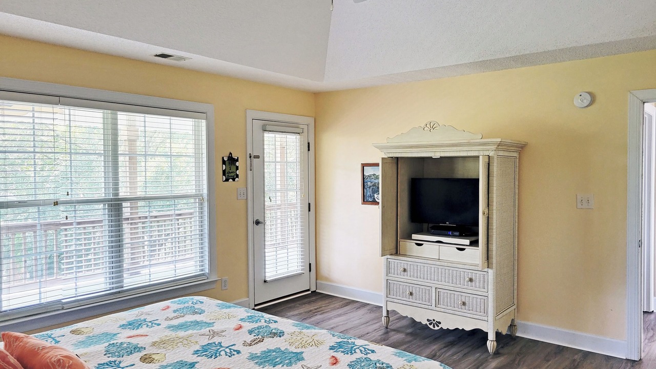 Photo of Bedroom in North Litchfield Beach
