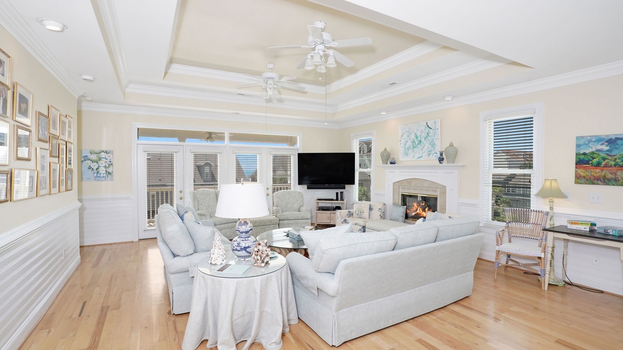 Photo of Livingroom in North Litchfield Beach