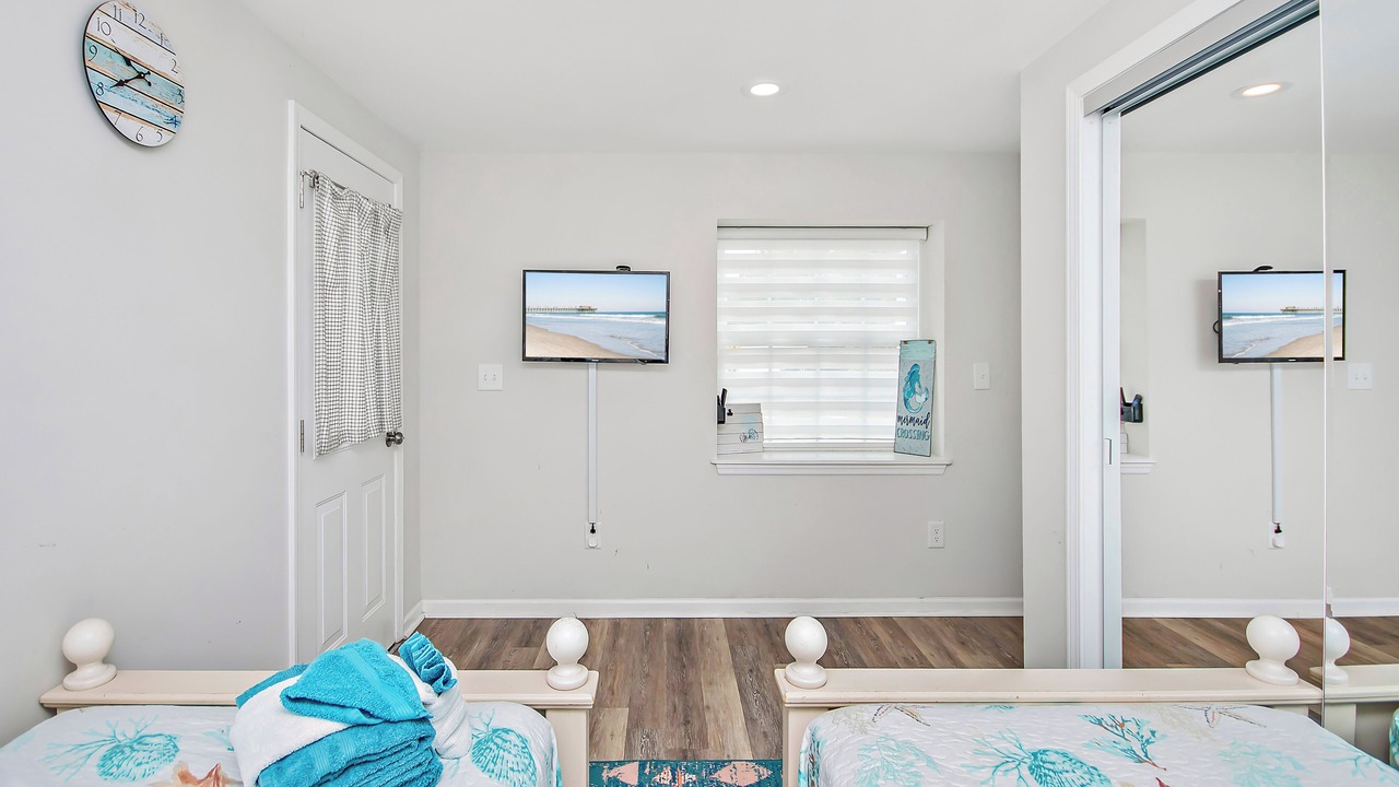 Photo of Bedroom in Crescent Beach