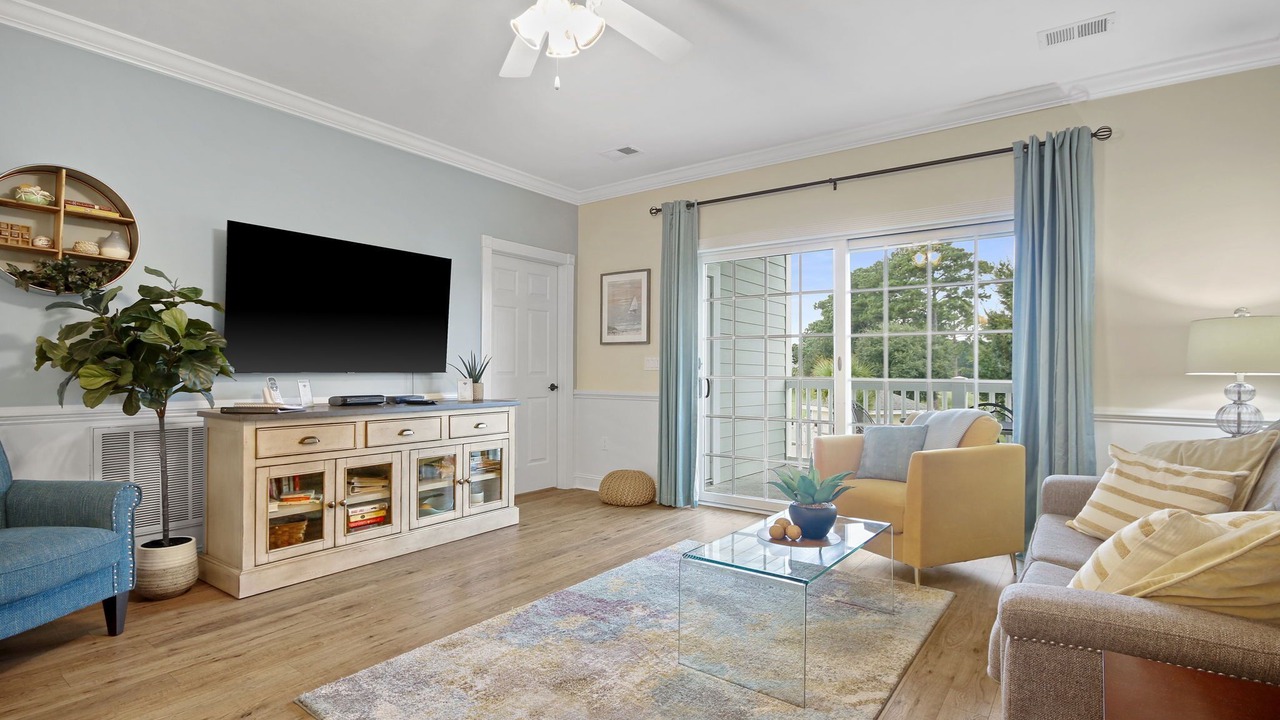 Photo of Livingroom in Central Myrtle Beach