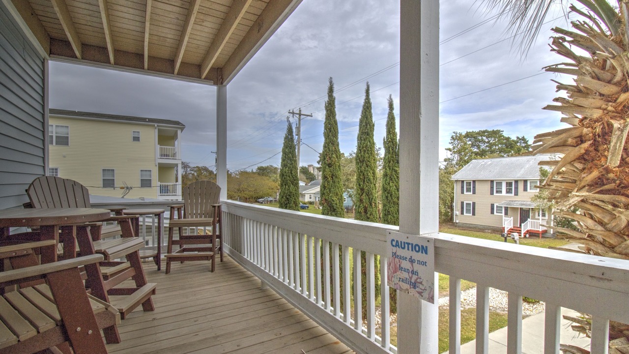 Photo of Patio Balcony in Crescent Beach
