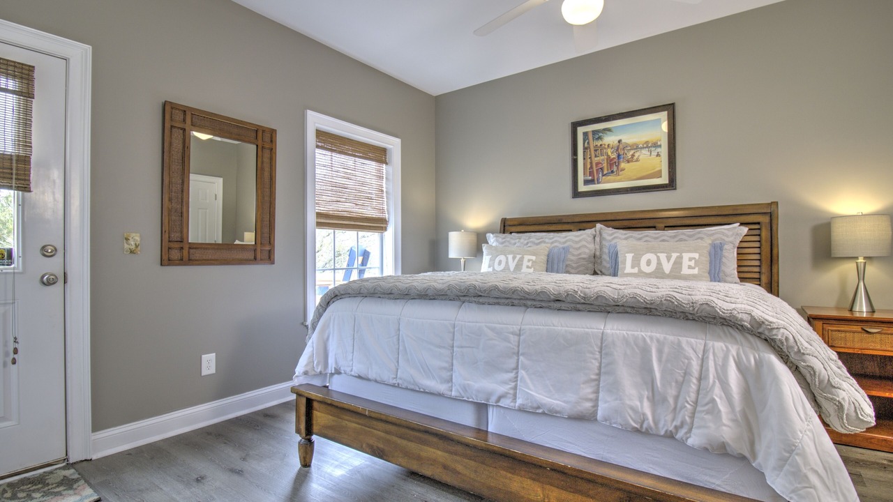 Photo of Bedroom in Crescent Beach