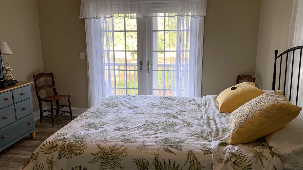 Photo of Bedroom in Saint Helena Island