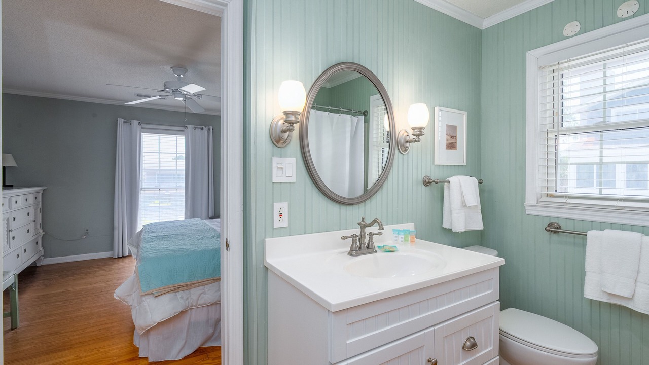 Photo of Bathroom in Savannah Beach
