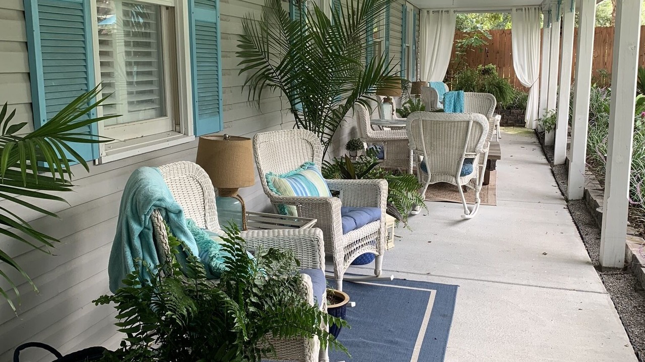 Photo of Patio Balcony in Summerville Historic District